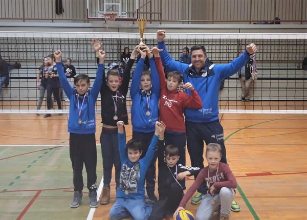 Mini odbojka do 2. mesta!