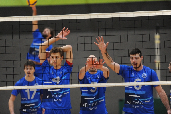 Fužinar brez uspeha proti vodilni ekipi lige