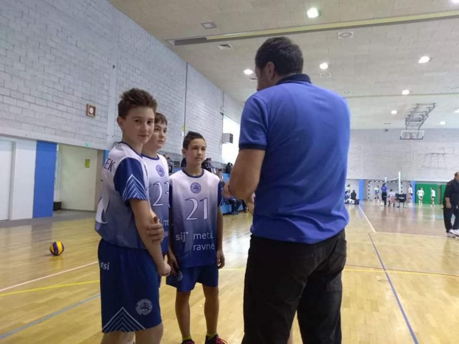 Zadnji tekmovalni teden v letu razburljiv